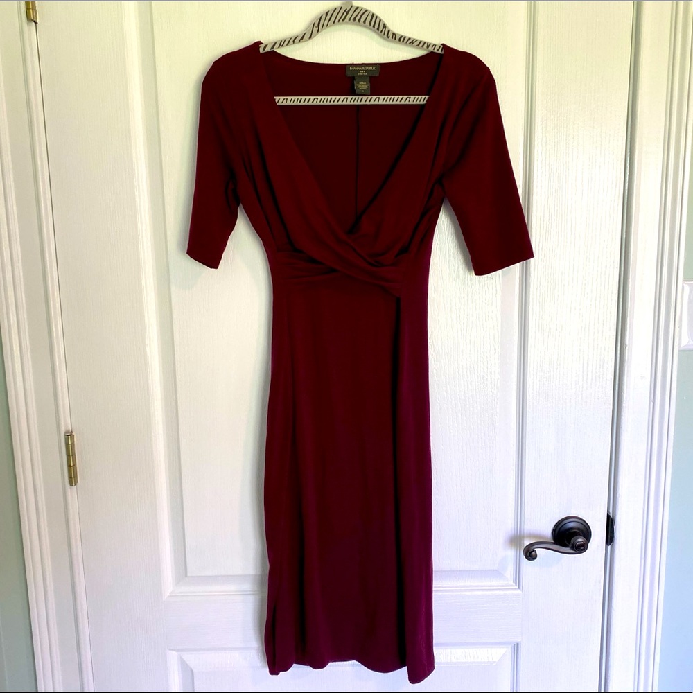 Banana republic v neck wrap dress
